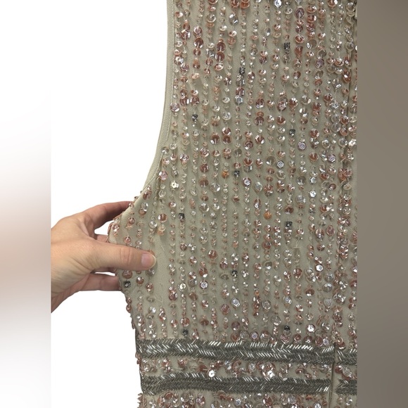 Mac Duggal Nude Sequin Midi Sheath Dress Size 8 Formal $298 Few Missing Sequins - Picture 7 of 10